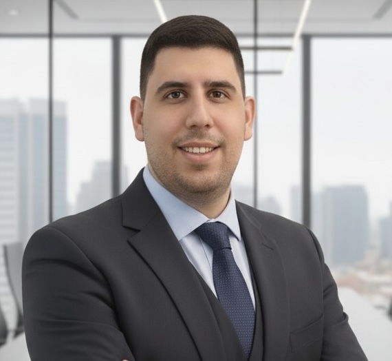 Carlos Pedreira - Professional headshot